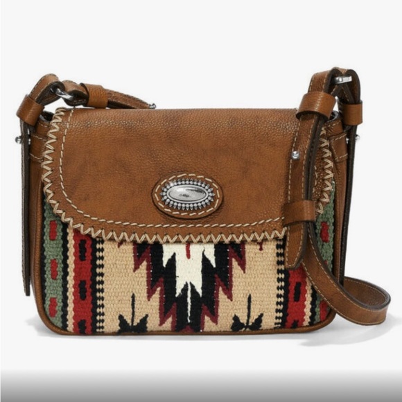 Beautiful Colton Flap Crossbody Saddle Bag Retired Design Rare Find
Brighton - Picture 1 of 9